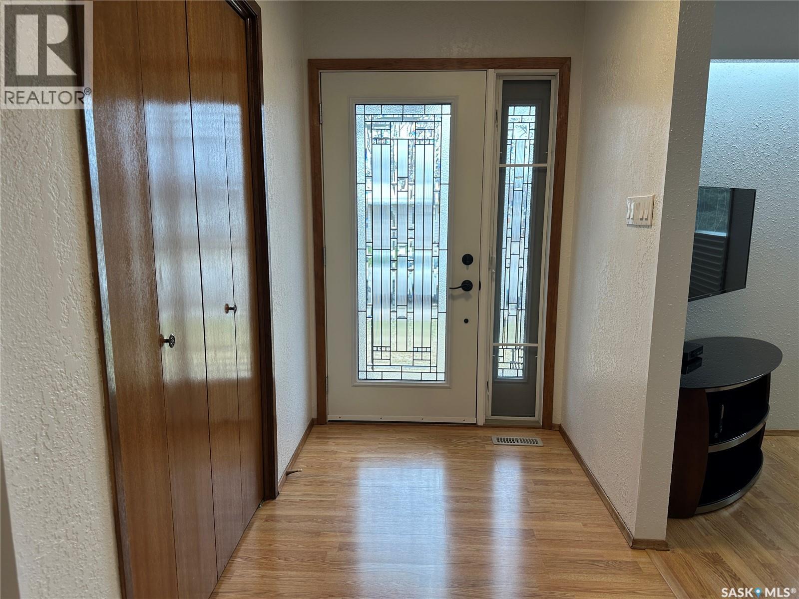 606 Staveley Crescent, Weyburn, SK - Indoor Photo Showing Other Room