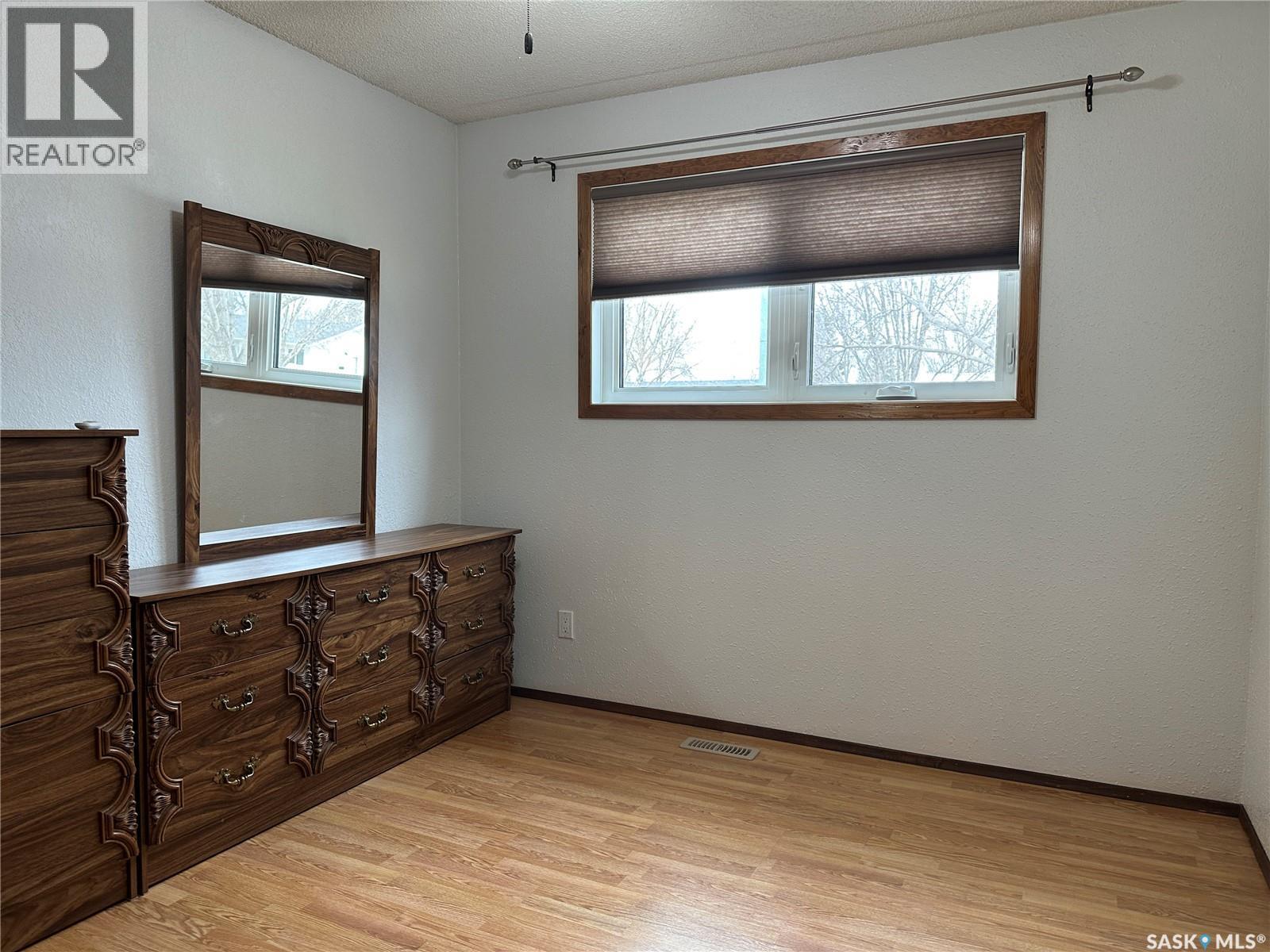 606 Staveley Crescent, Weyburn, SK - Indoor Photo Showing Other Room