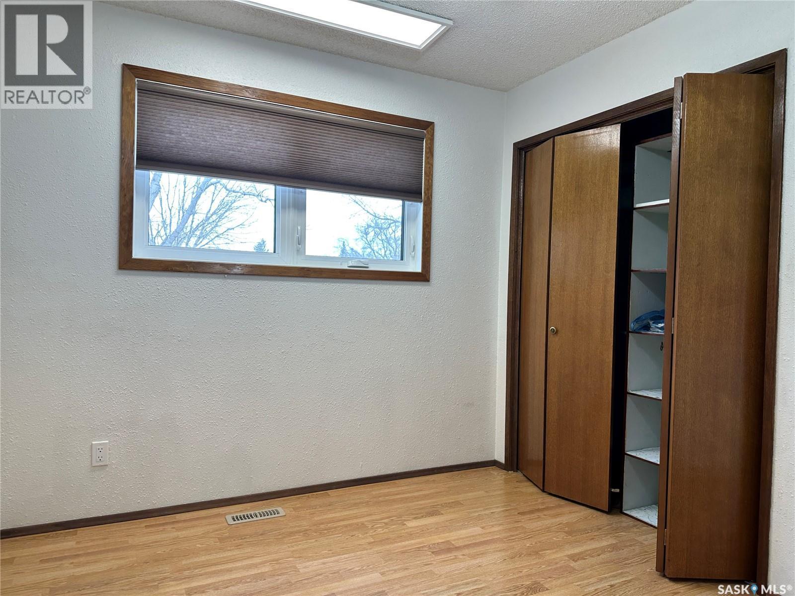 606 Staveley Crescent, Weyburn, SK - Indoor Photo Showing Other Room