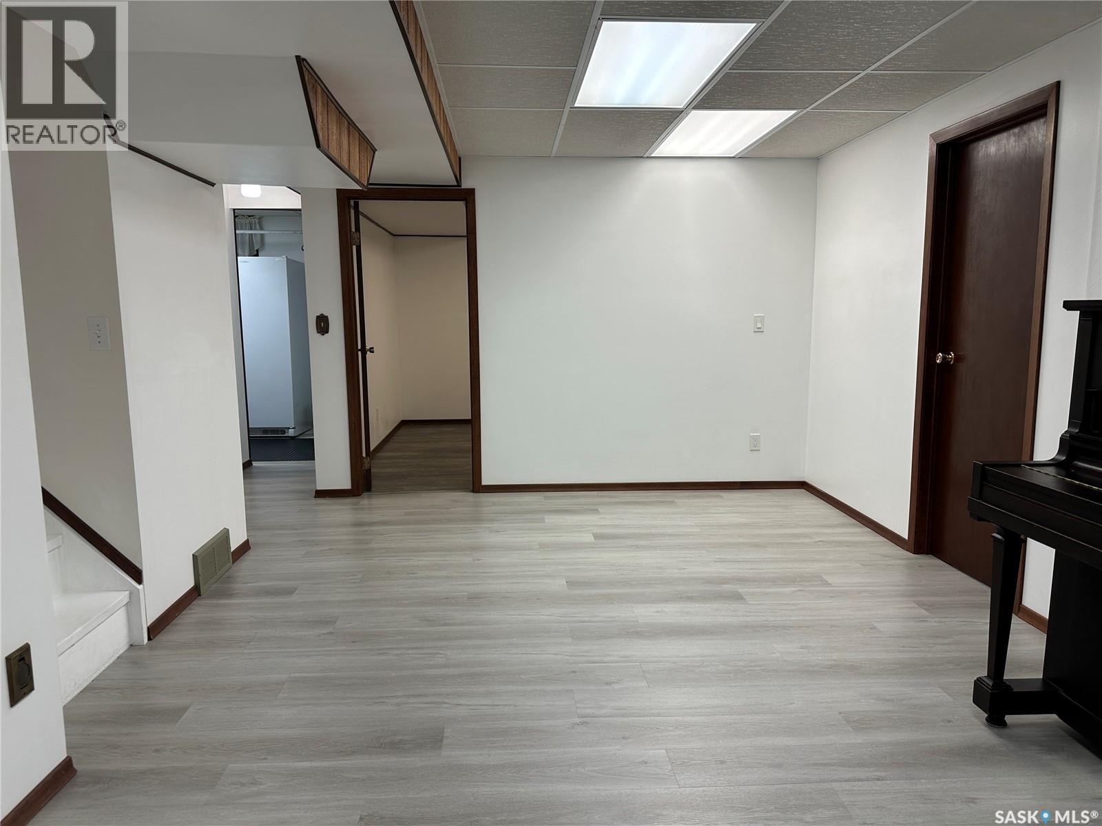 606 Staveley Crescent, Weyburn, SK - Indoor
