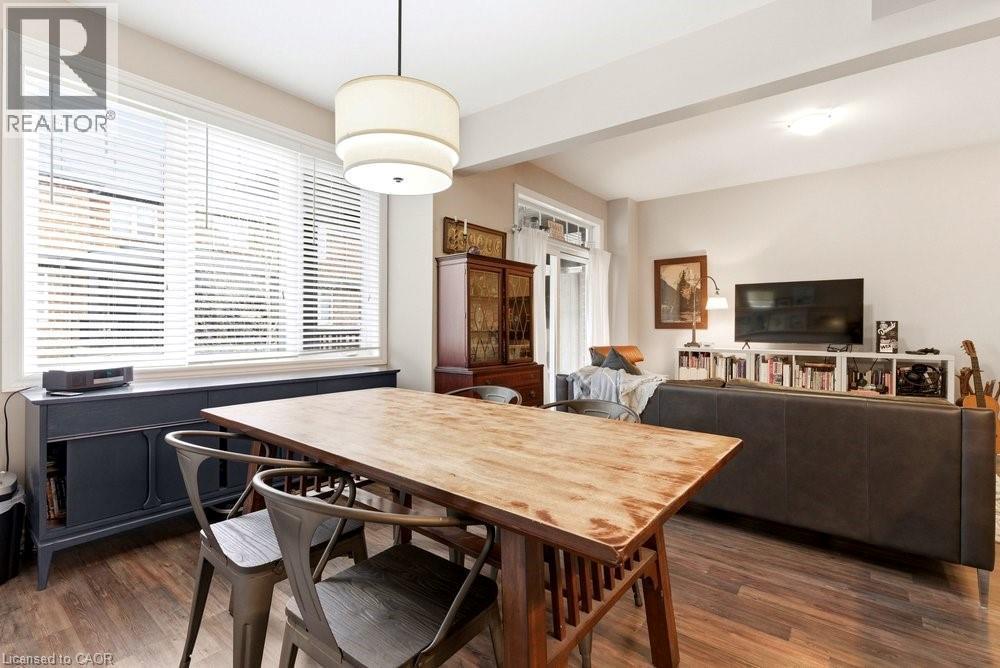 2362 Peppiatt Common, Burlington, ON - Indoor Photo Showing Dining Room