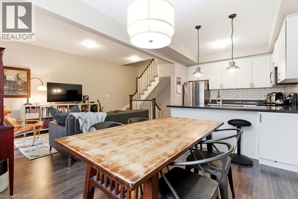 2362 Peppiatt Common, Burlington, ON - Indoor