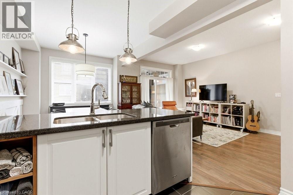 2362 Peppiatt Common, Burlington, ON - Indoor Photo Showing Kitchen With Double Sink With Upgraded Kitchen