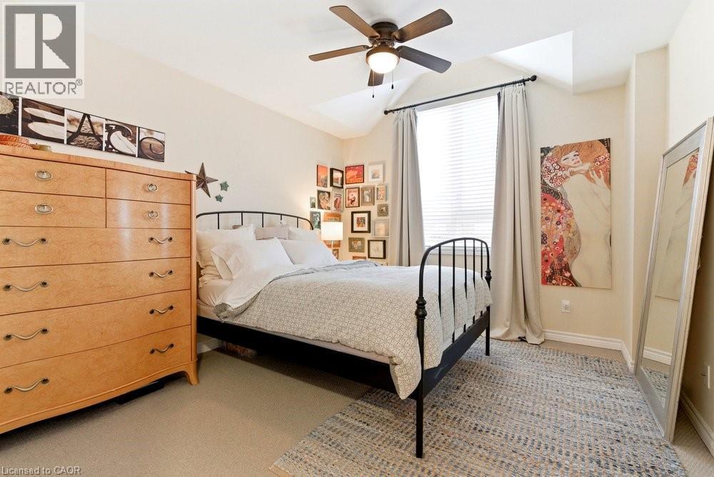 2362 Peppiatt Common, Burlington, ON - Indoor Photo Showing Bedroom