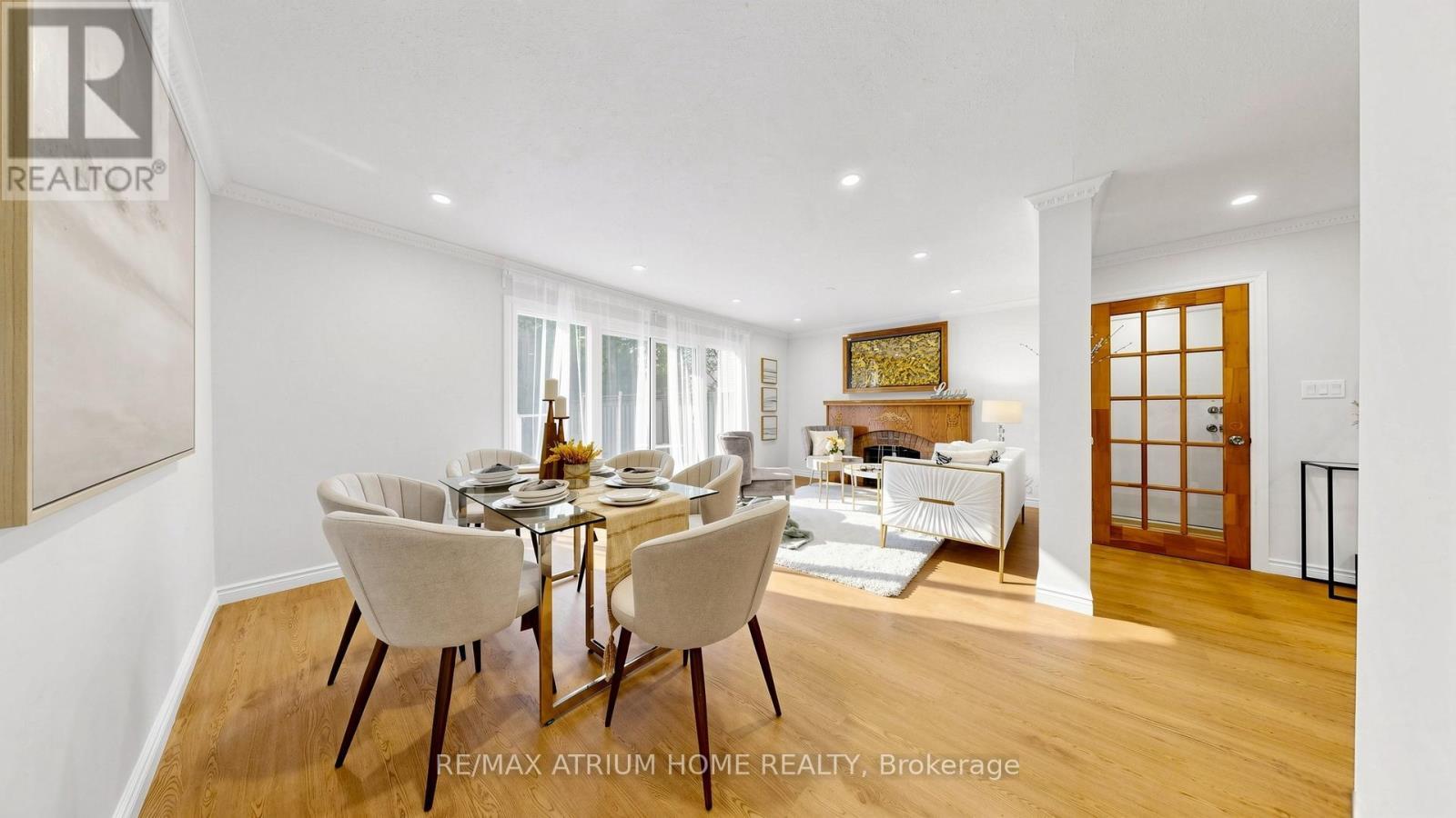 13 Applegate Crescent, Toronto, ON - Indoor Photo Showing Dining Room