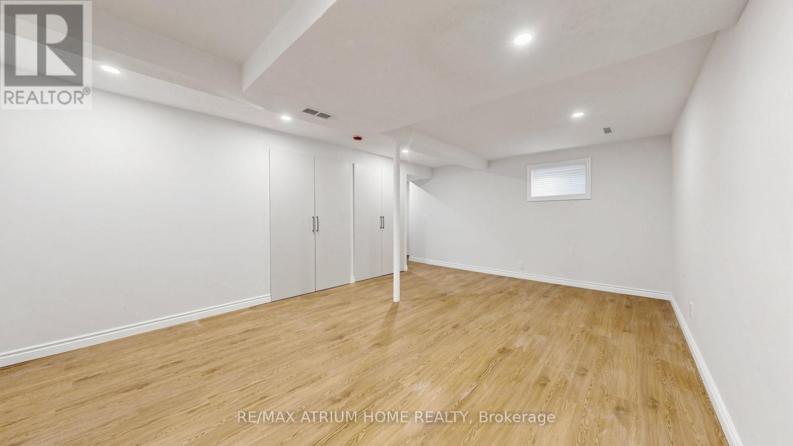 13 Applegate Crescent, Toronto, ON - Indoor