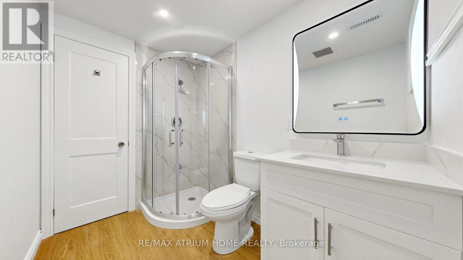 13 Applegate Crescent, Toronto, ON - Indoor Photo Showing Bathroom