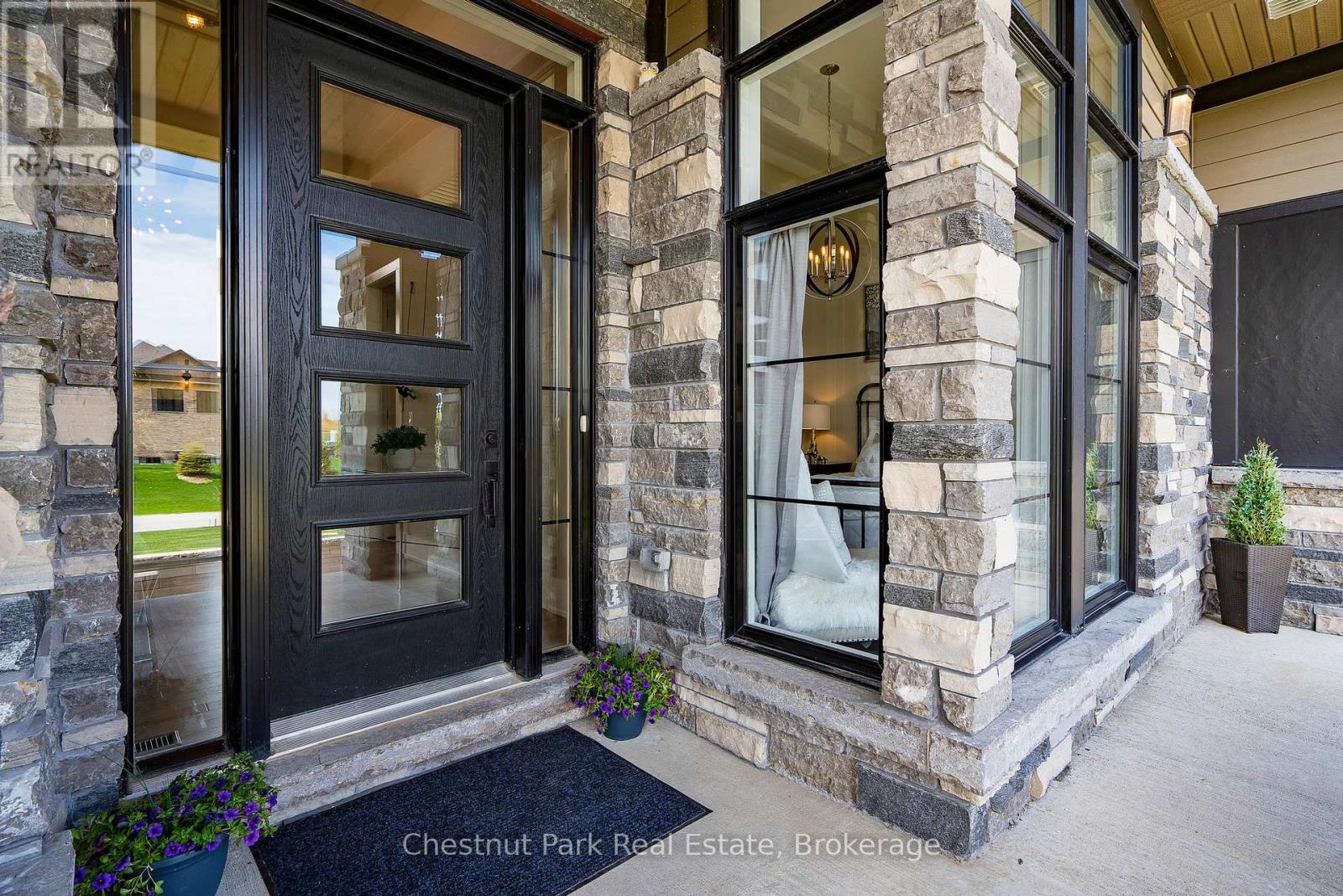 Welcoming front entrance - 1 Windrose Valley Boulevard, Clearview, ON - Outdoor With Exterior