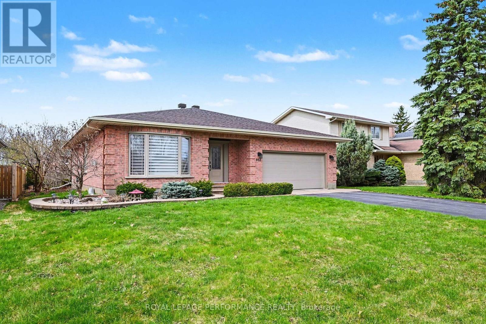 855 Kenyon Crescent, Cornwall, ON - Outdoor