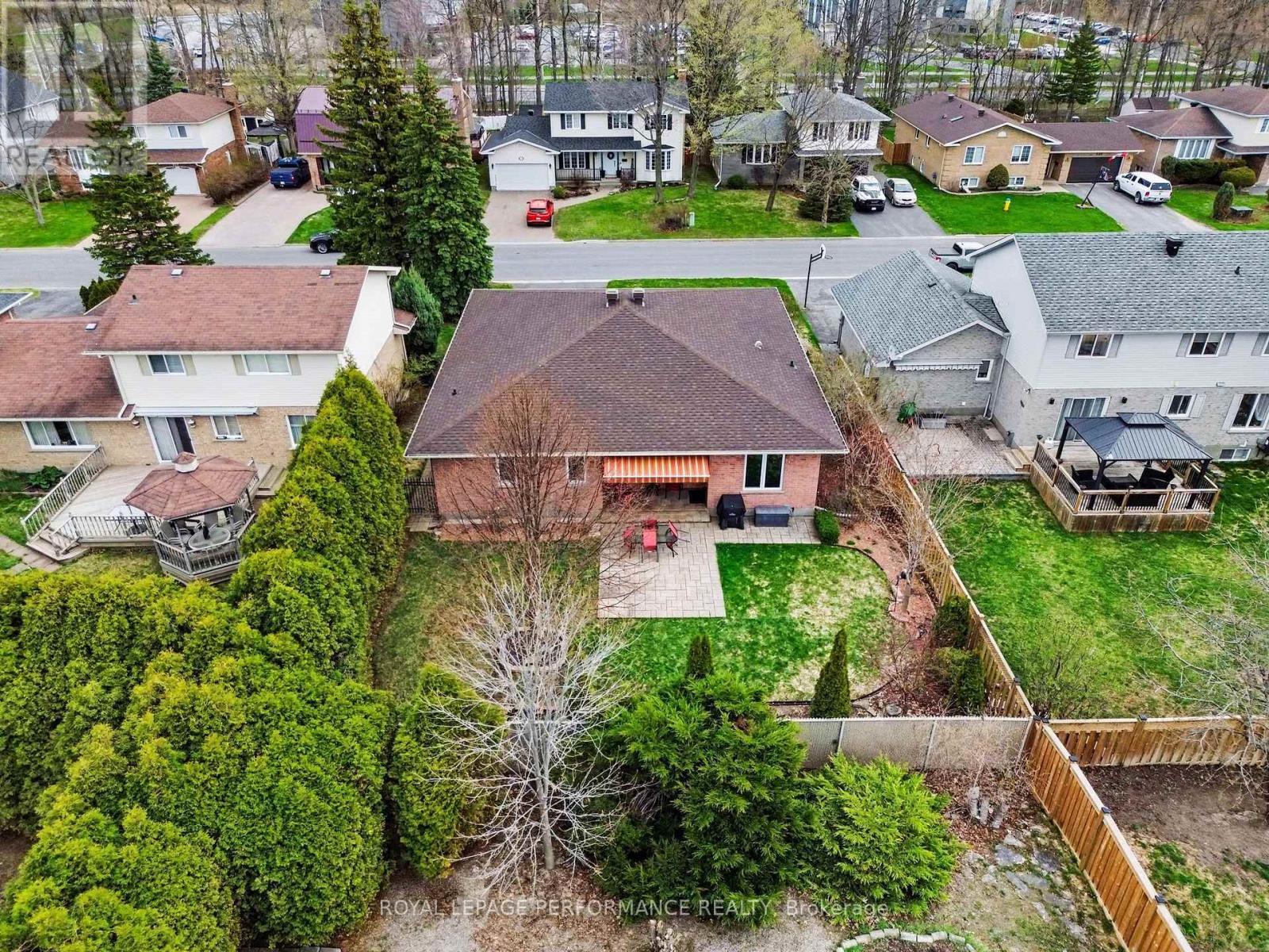855 Kenyon Crescent, Cornwall, ON - Outdoor