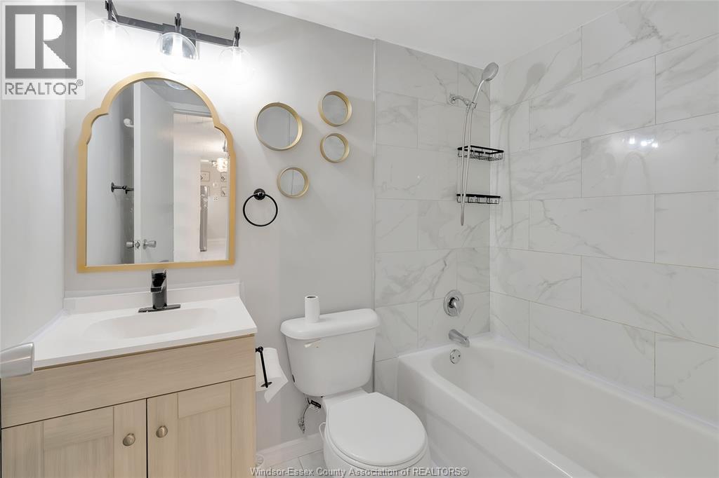 6635 Thornberry Unit# 387, Windsor, ON - Indoor Photo Showing Bathroom