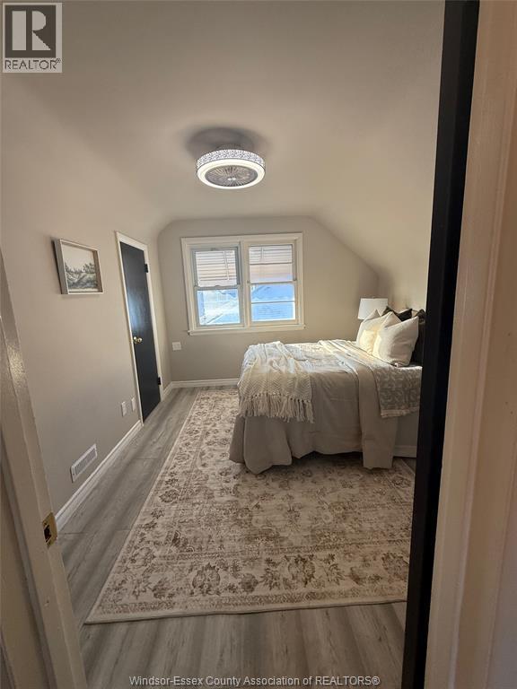 3519 Tecumseh Road West, Windsor, ON - Indoor Photo Showing Bedroom