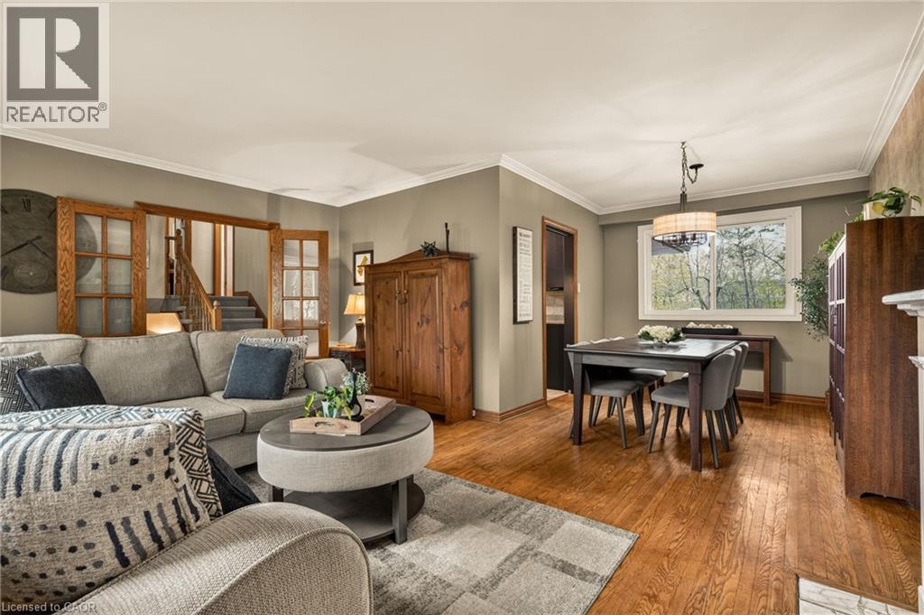 5119 Cherryhill Crescent, Burlington, ON - Indoor