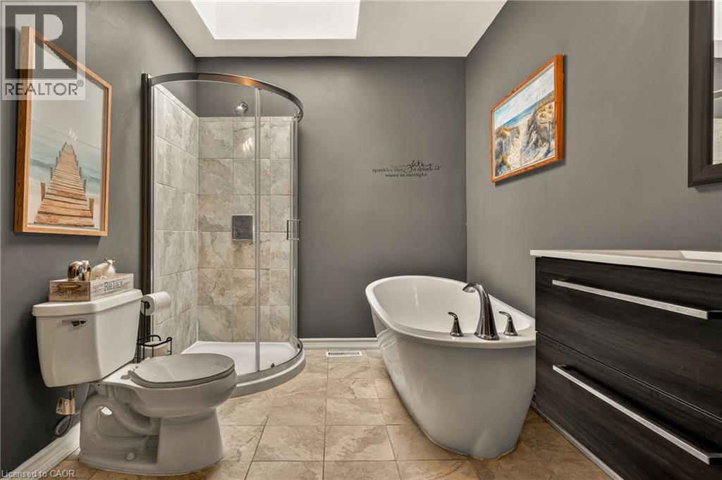 5119 Cherryhill Crescent, Burlington, ON - Indoor Photo Showing Bathroom