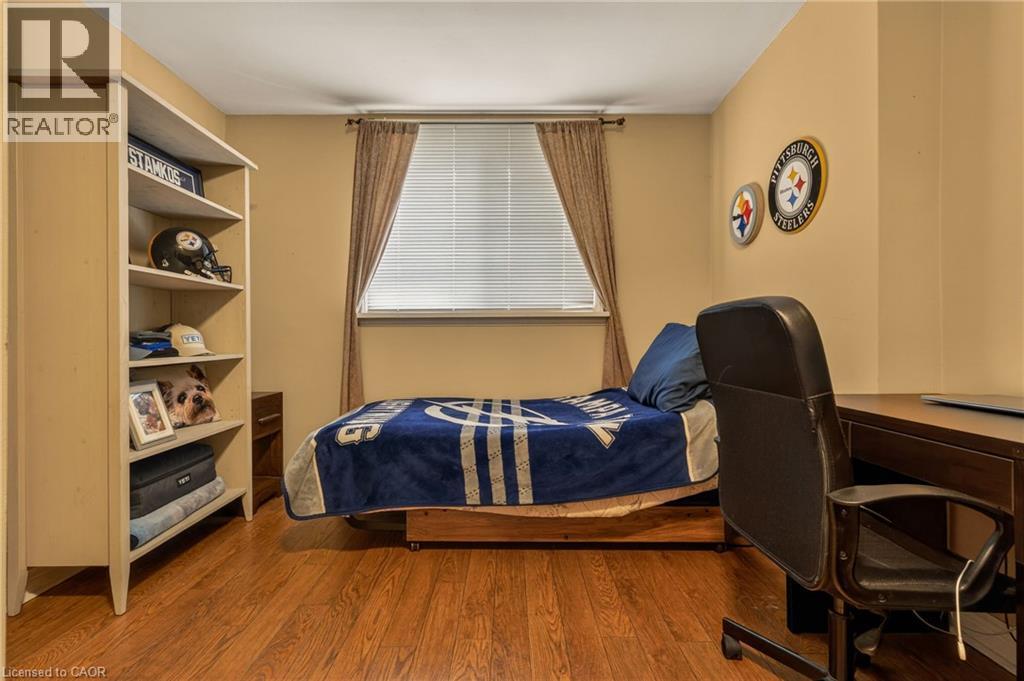 5119 Cherryhill Crescent, Burlington, ON - Indoor