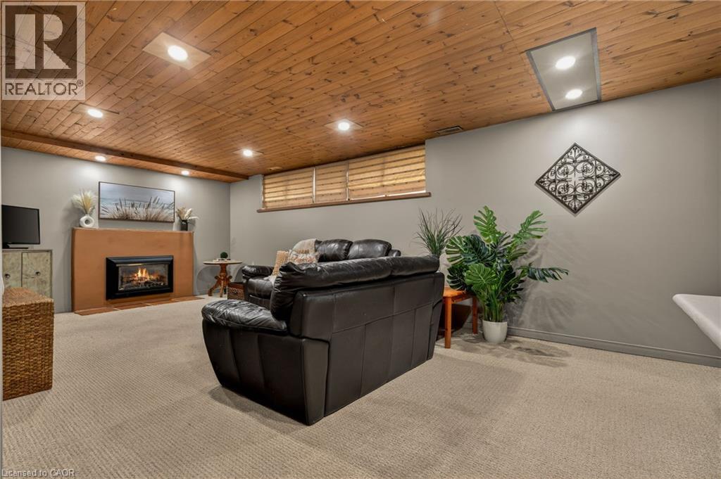 5119 Cherryhill Crescent, Burlington, ON - Indoor Photo Showing Basement