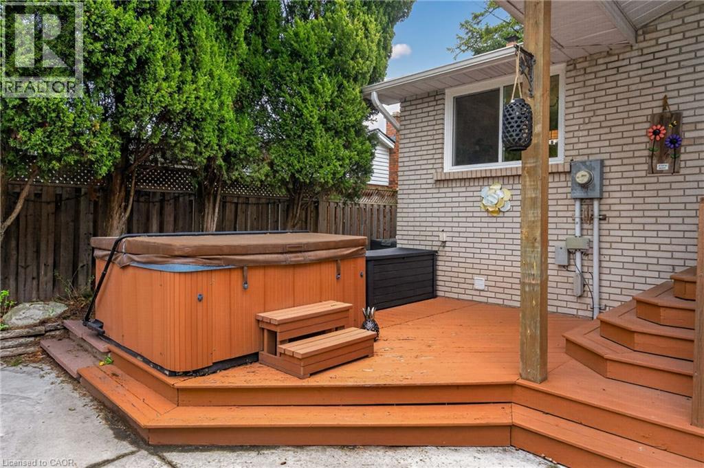 5119 Cherryhill Crescent, Burlington, ON - Outdoor With Exterior