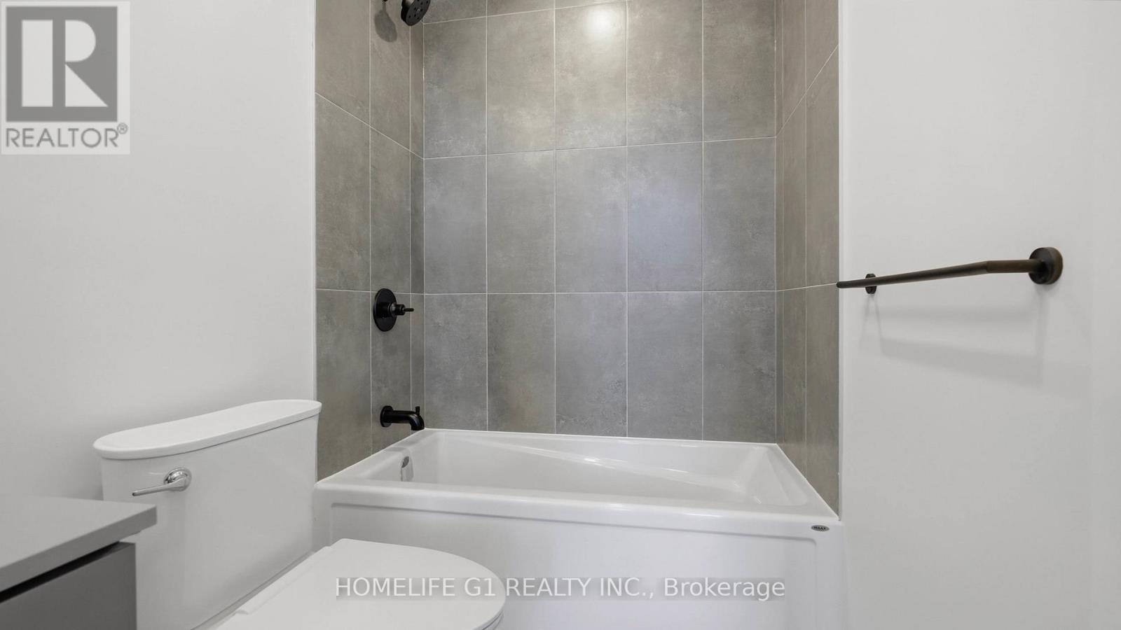 116 - 4878 Powers Common, Burlington, ON - Indoor Photo Showing Bathroom