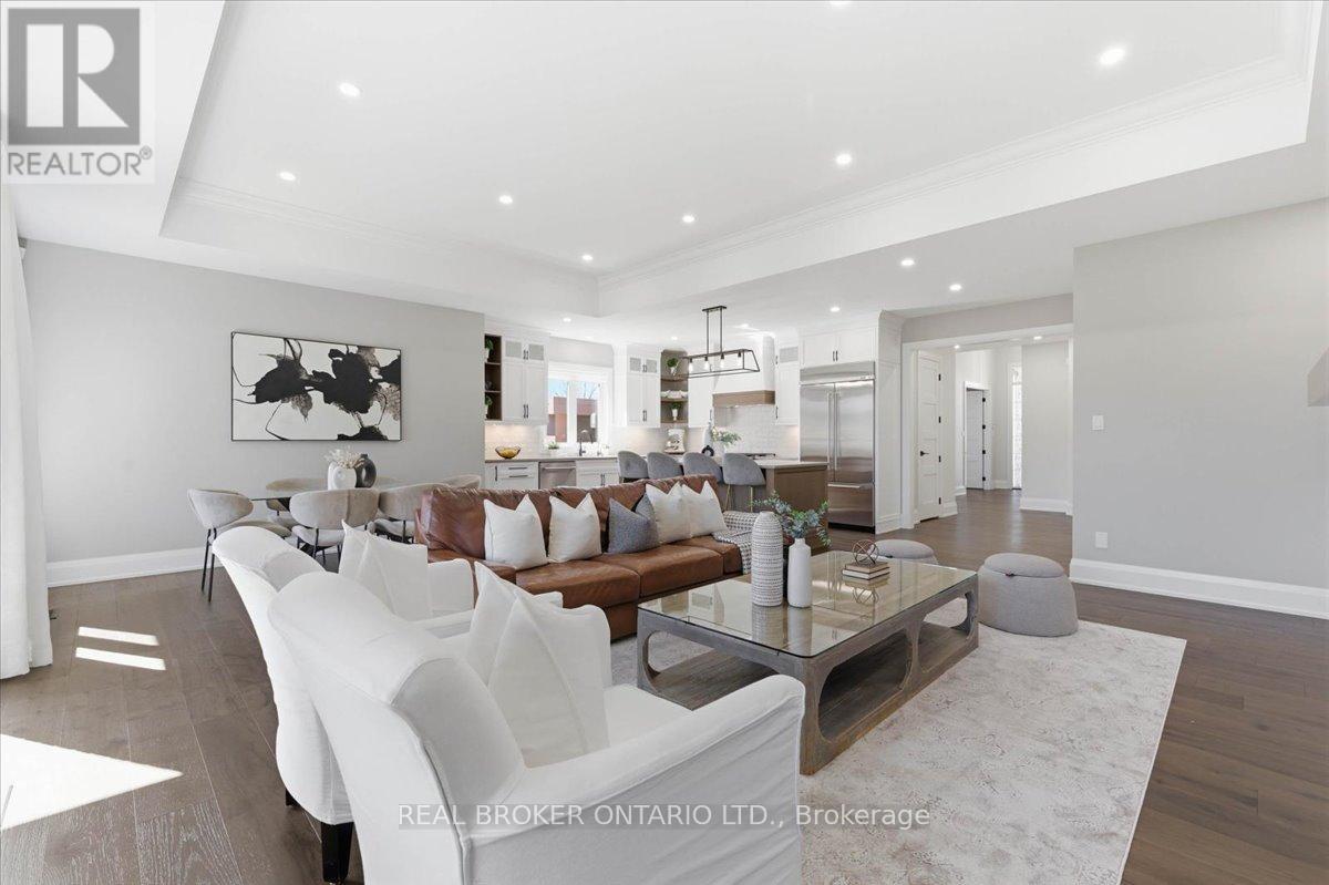 15 Langton Drive, Kitchener, ON - Indoor Photo Showing Living Room