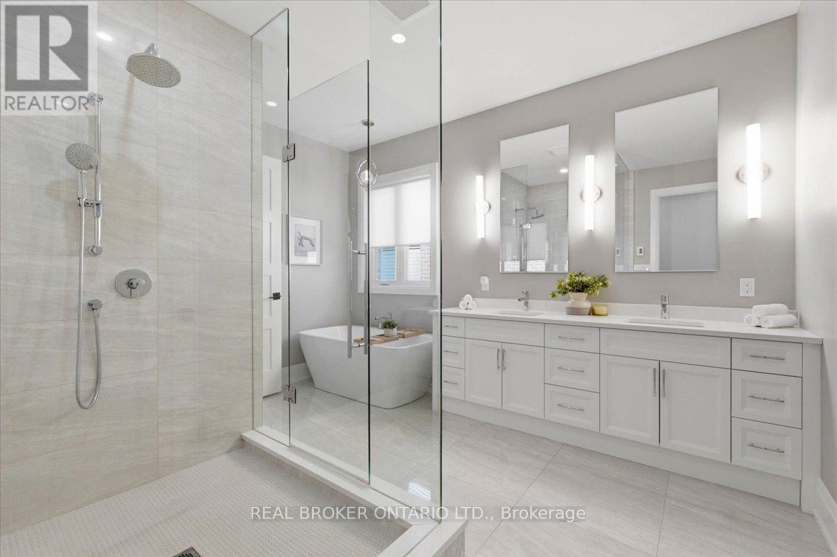 15 Langton Drive, Kitchener, ON - Indoor Photo Showing Bathroom