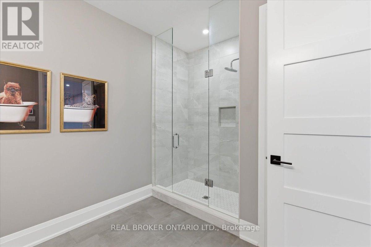15 Langton Drive, Kitchener, ON - Indoor