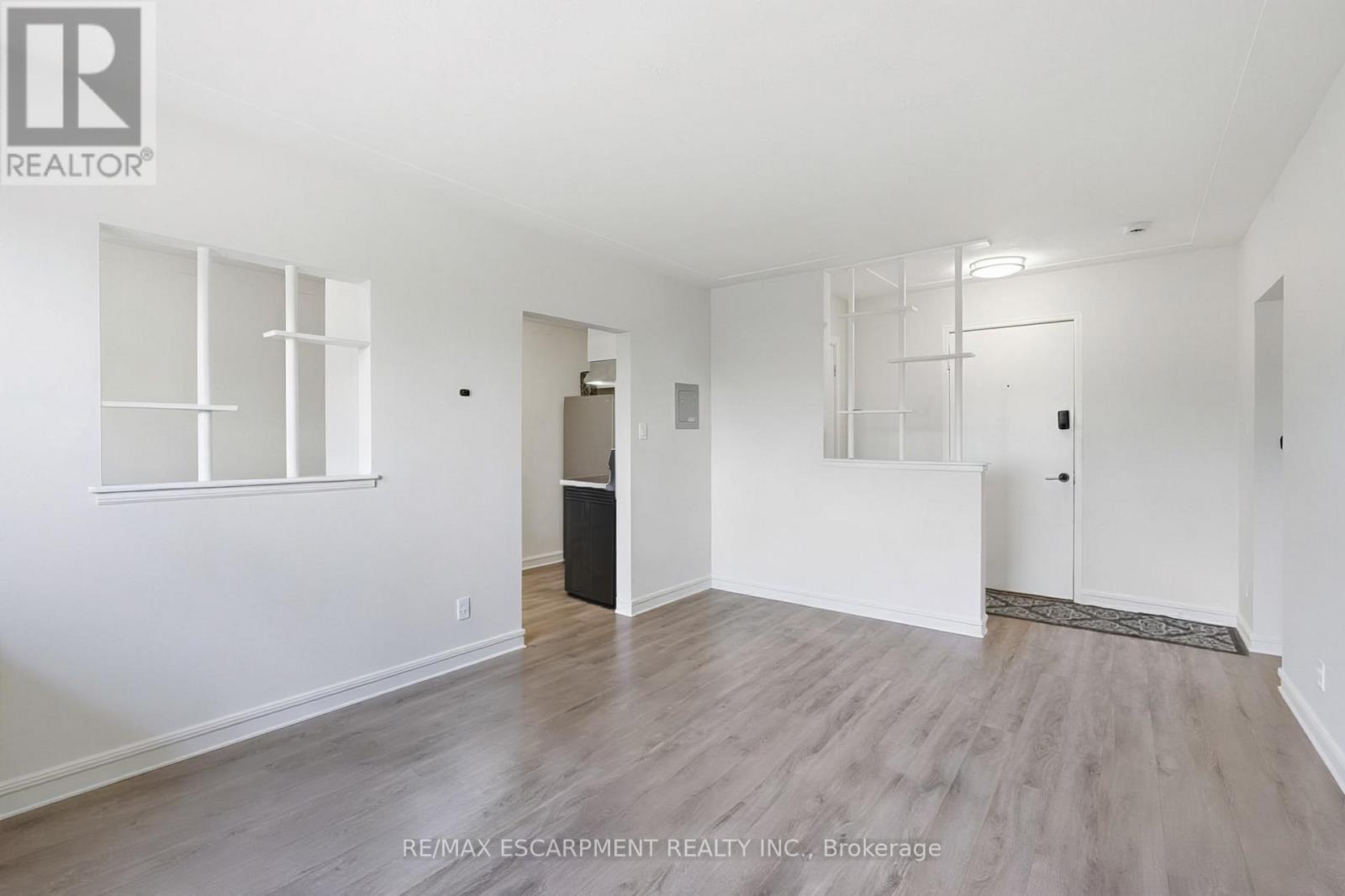1254 Fennell Avenue E, Hamilton, ON - Indoor Photo Showing Other Room
