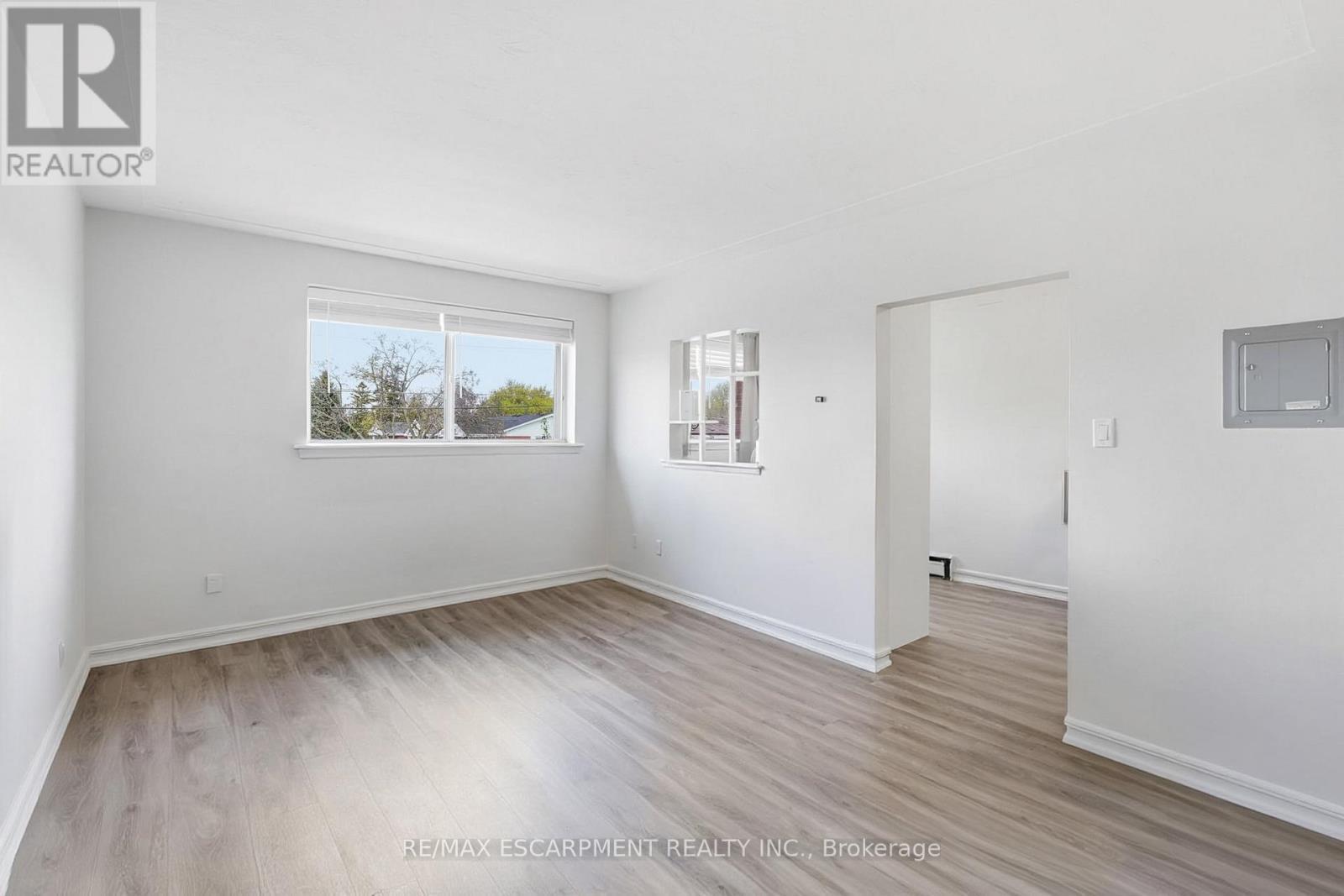 1254 Fennell Avenue E, Hamilton, ON - Indoor Photo Showing Other Room