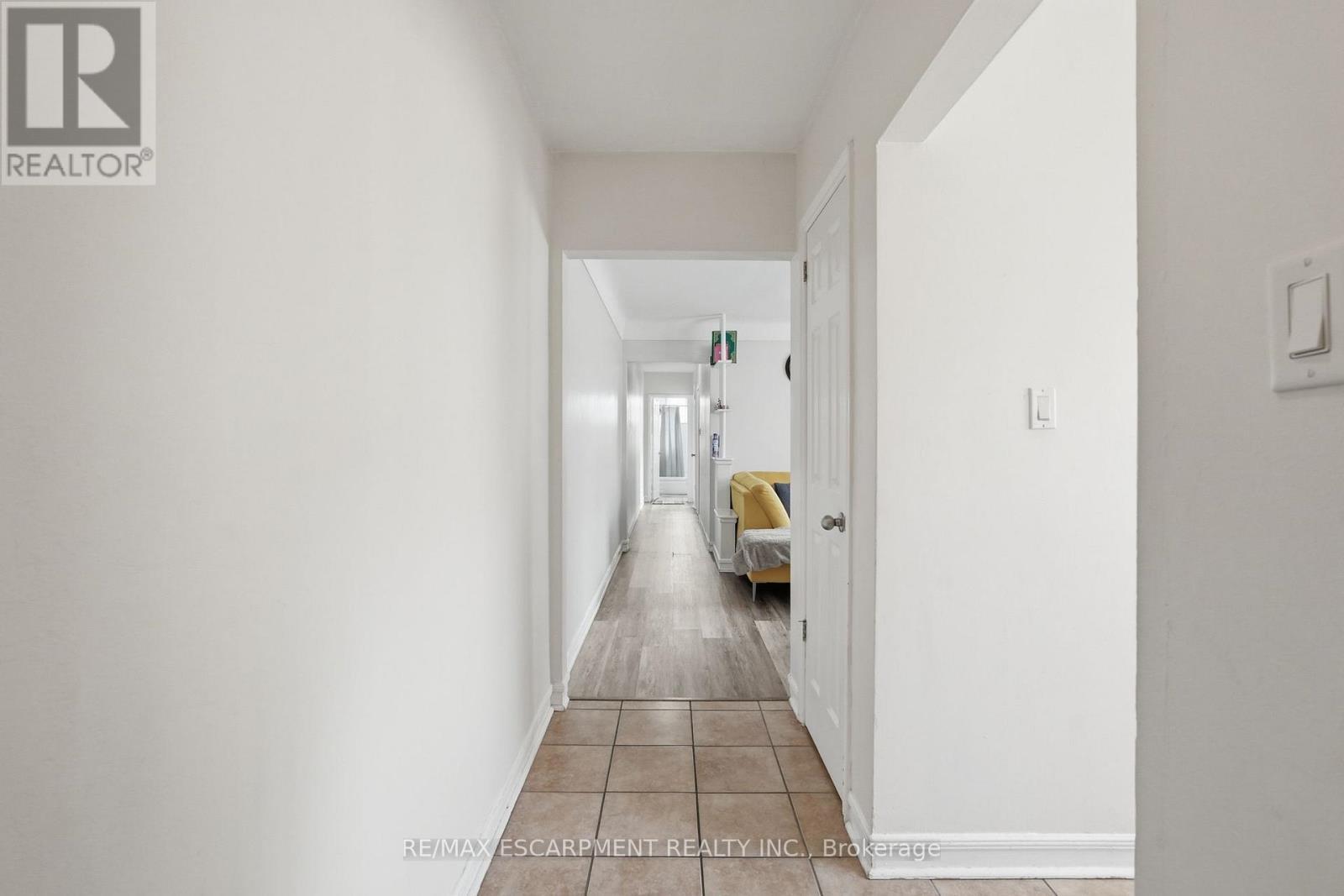 1254 Fennell Avenue E, Hamilton, ON - Indoor Photo Showing Other Room