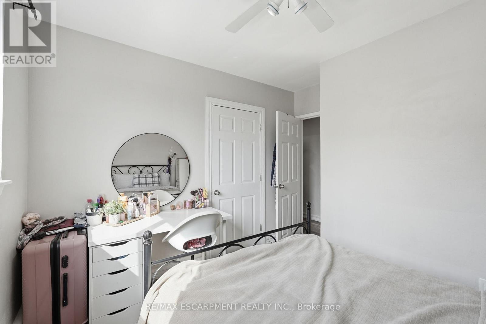 1254 Fennell Avenue E, Hamilton, ON - Indoor Photo Showing Other Room