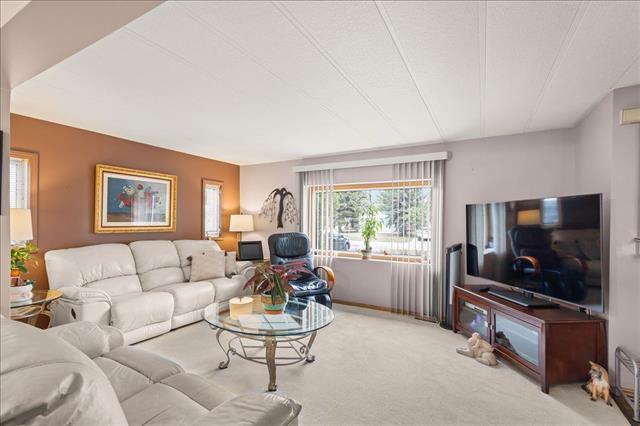 20 Spine Dr, Winnipeg, MB