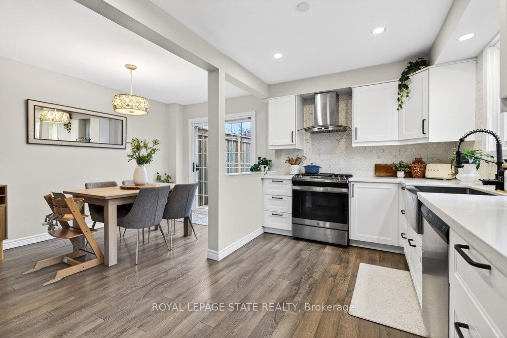 2233 Melissa Crescent, Burlington, ON