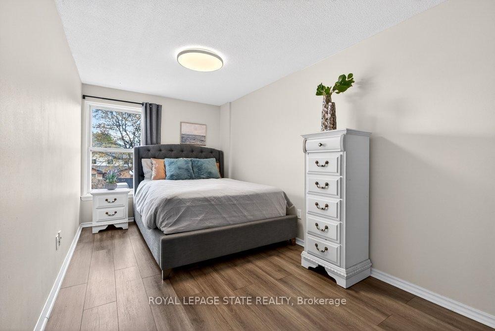 2233 Melissa Crescent, Burlington, ON