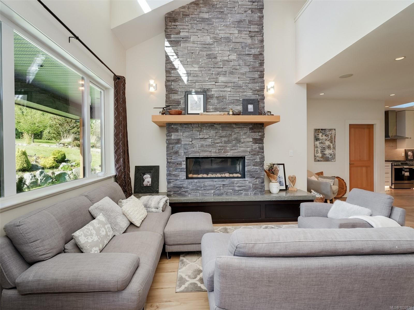 1865 Highland Ridge Rd, Shawnigan Lake, BC