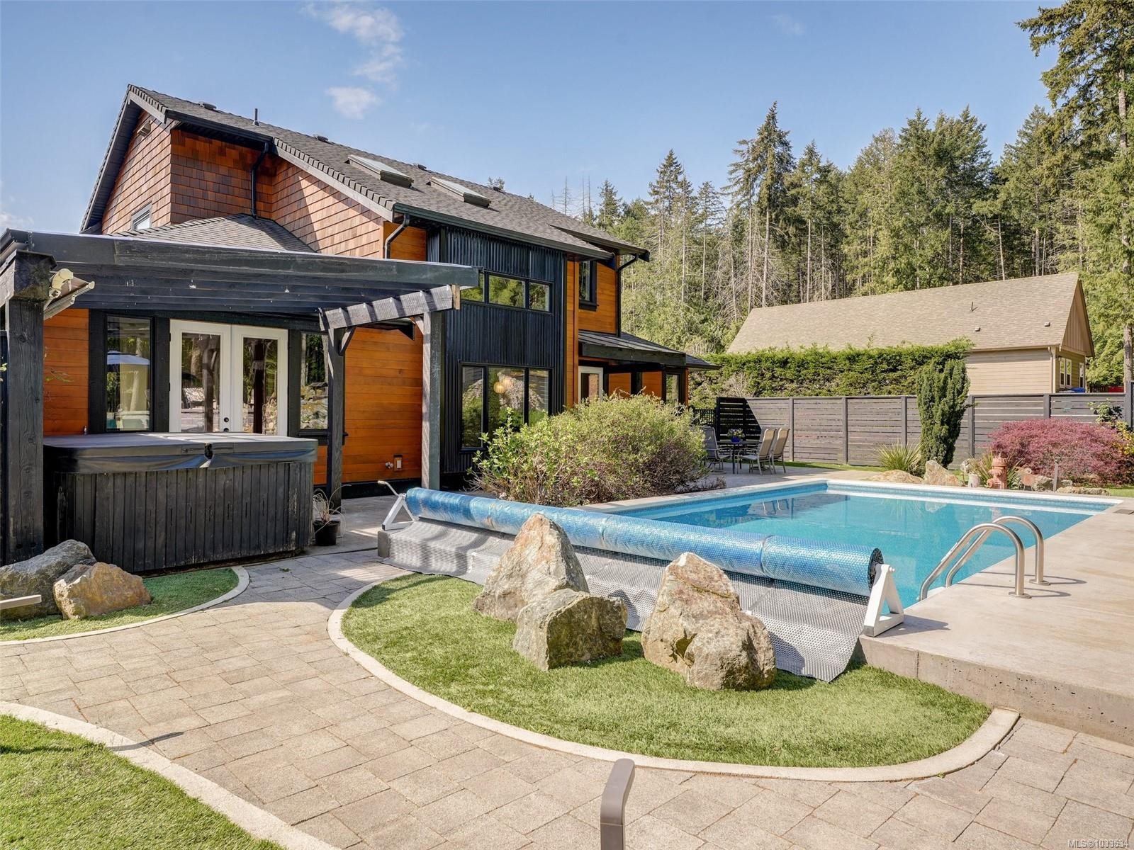 1865 Highland Ridge Rd, Shawnigan Lake, BC