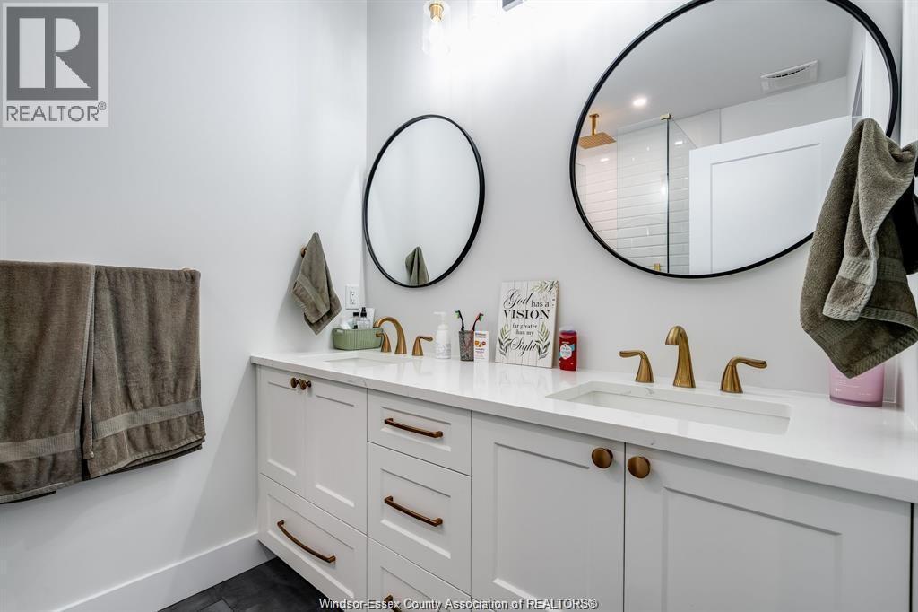 6 Heathview Trail, Leamington, ON - Indoor Photo Showing Bathroom