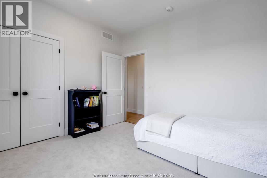 6 Heathview Trail, Leamington, ON - Indoor Photo Showing Bedroom