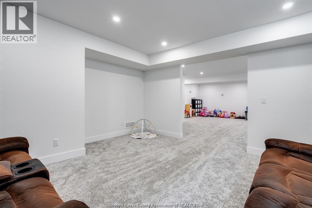 6 Heathview Trail, Leamington, ON - Indoor