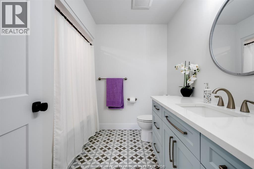 6 Heathview Trail, Leamington, ON - Indoor Photo Showing Bathroom