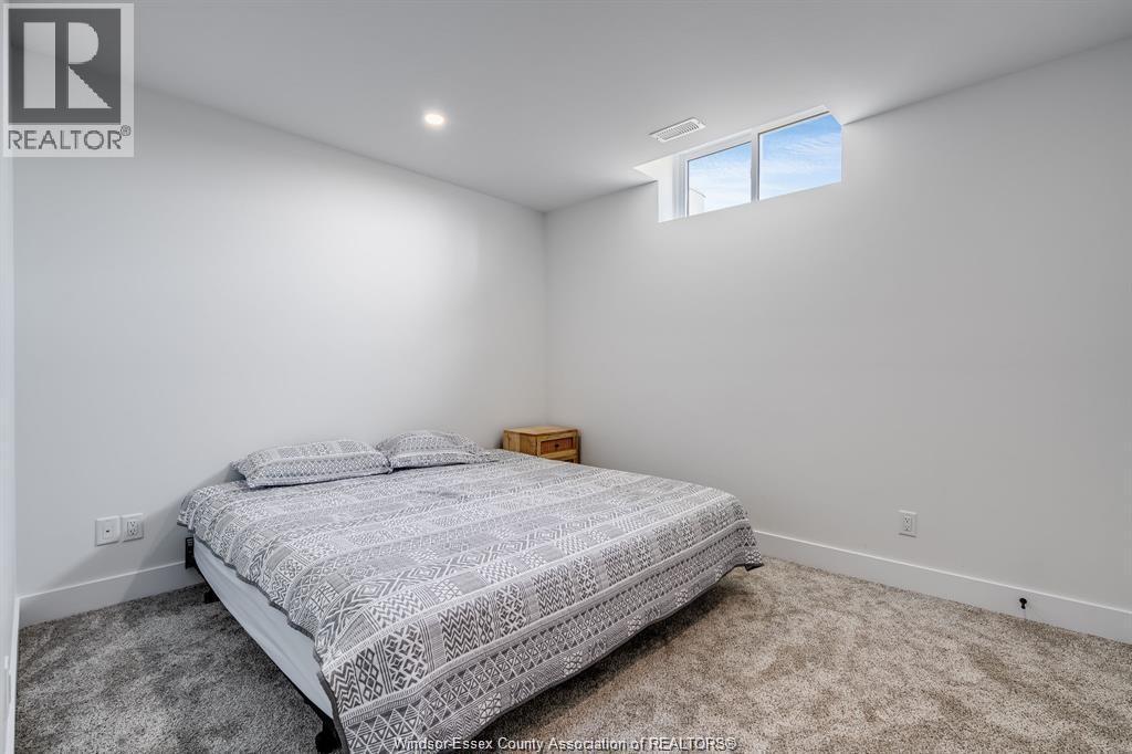 6 Heathview Trail, Leamington, ON - Indoor Photo Showing Bedroom