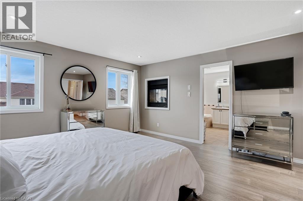 99 Udvari Crescent, Kitchener, ON - Indoor Photo Showing Bedroom