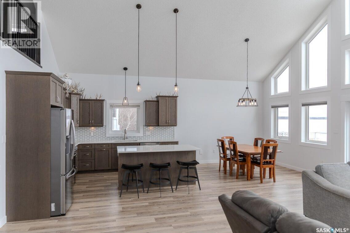 35 Lake Avenue, Jackfish Lake, SK - Indoor
