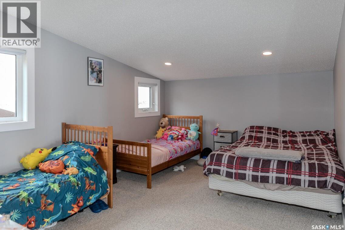 35 Lake Avenue, Jackfish Lake, SK - Indoor Photo Showing Bedroom