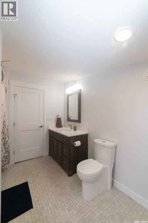 35 Lake Avenue, Jackfish Lake, SK - Indoor Photo Showing Bathroom