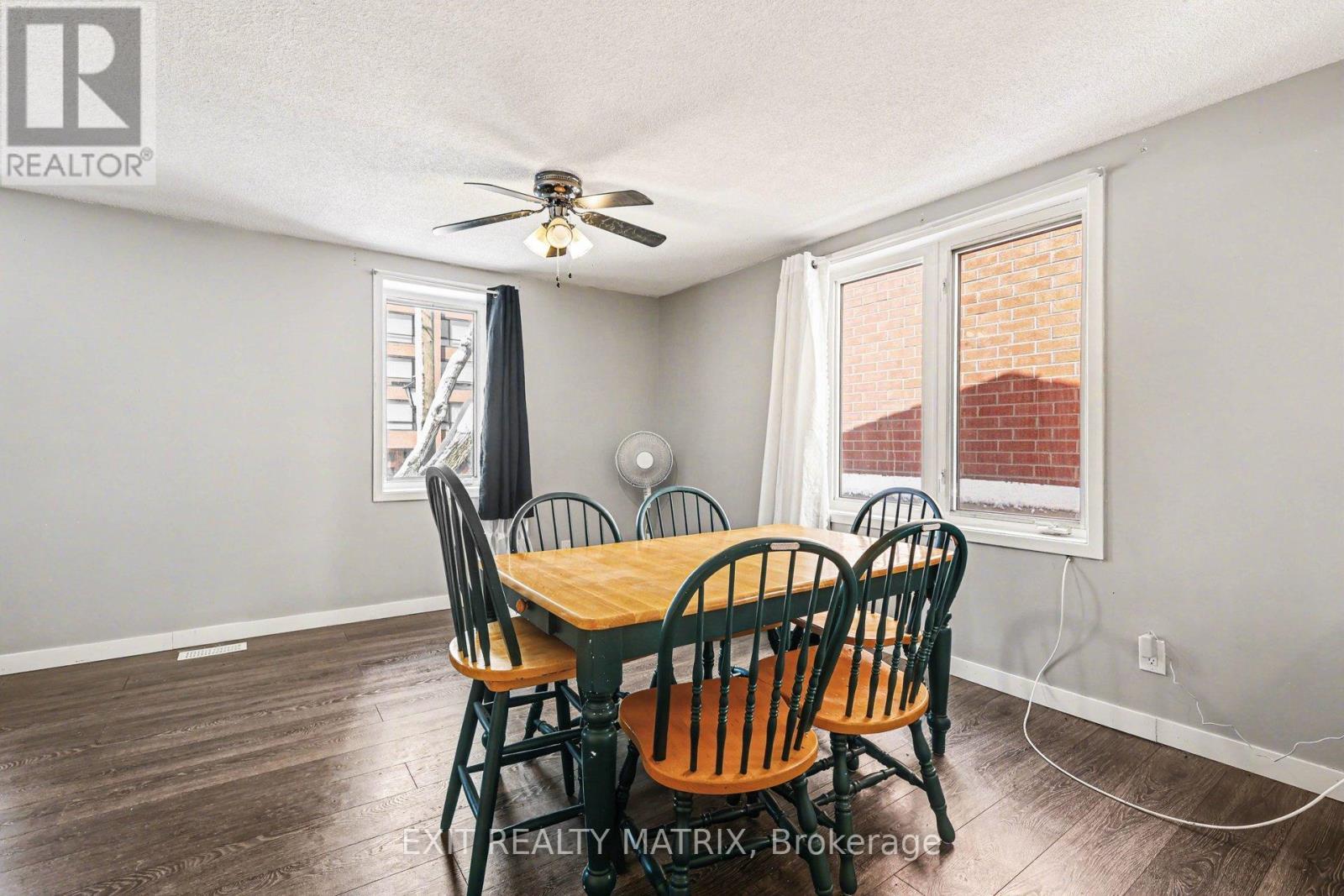 70 Bolton Street, Ottawa, ON - Indoor Photo Showing Dining Room