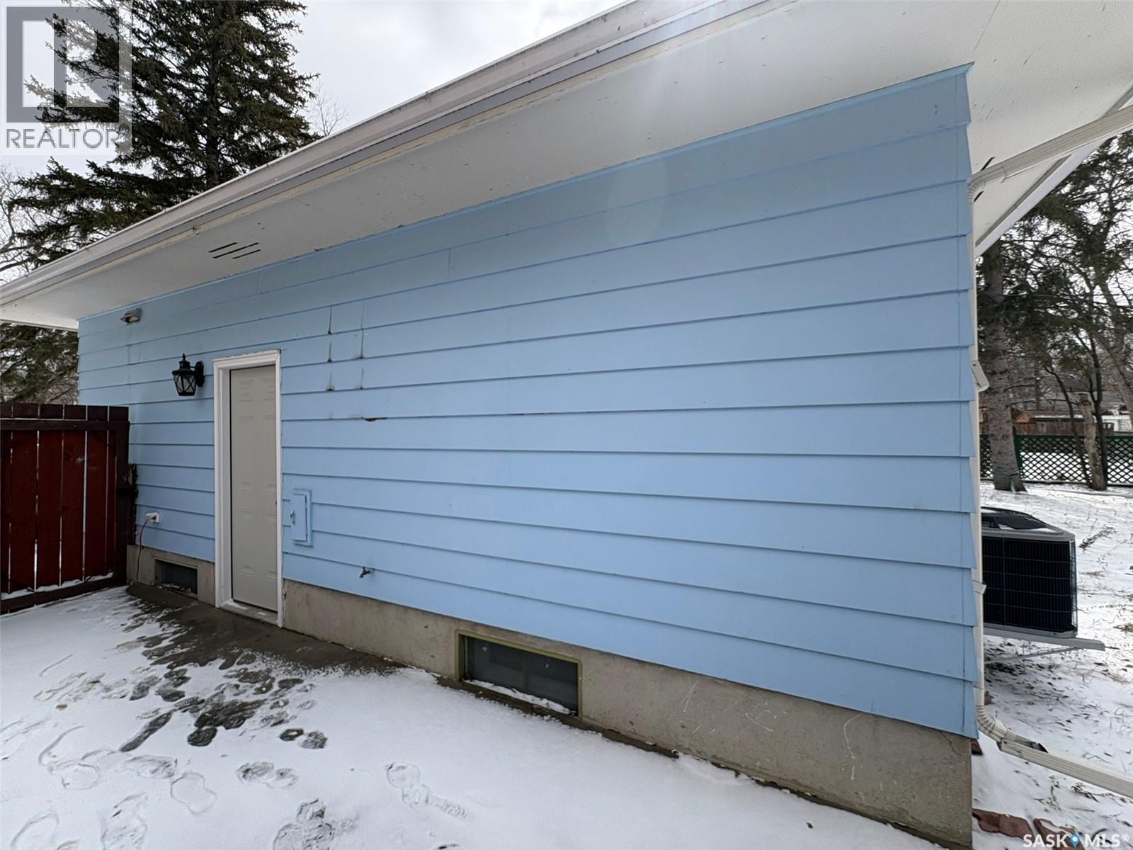 56 Marsh Crescent, Regina, SK - Outdoor With Exterior