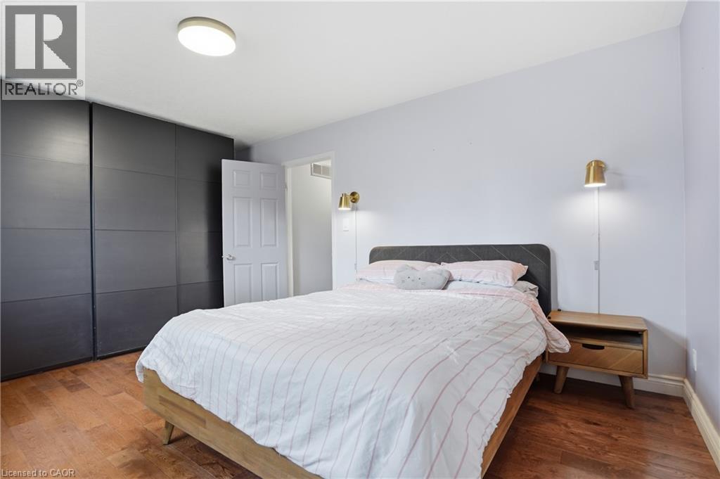 2 Amore Boulevard, Hamilton, ON - Indoor Photo Showing Bedroom