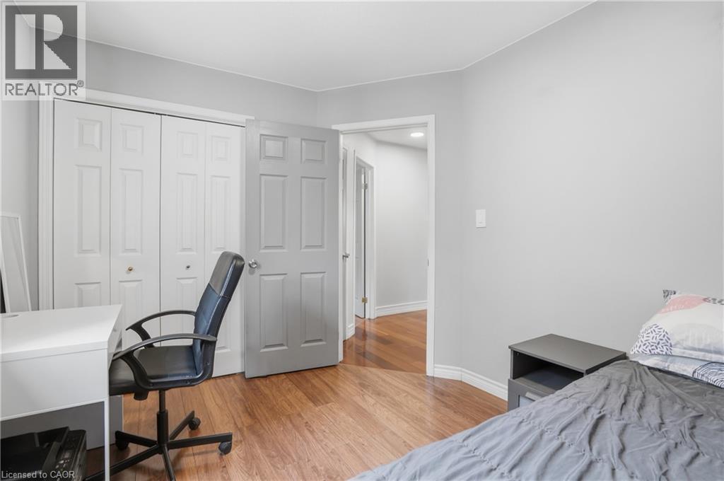2 Amore Boulevard, Hamilton, ON - Indoor Photo Showing Bedroom