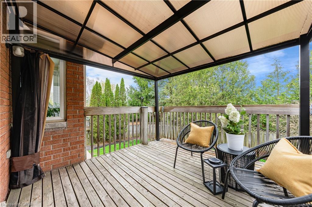 40 Old Maple Lane, Kitchener, ON - Outdoor With Deck Patio Veranda With Exterior