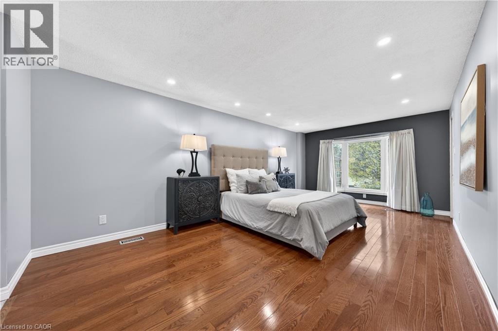 40 Old Maple Lane, Kitchener, ON - Indoor Photo Showing Bedroom