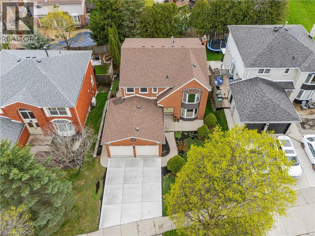 40 Old Maple Lane, Kitchener, ON - Outdoor